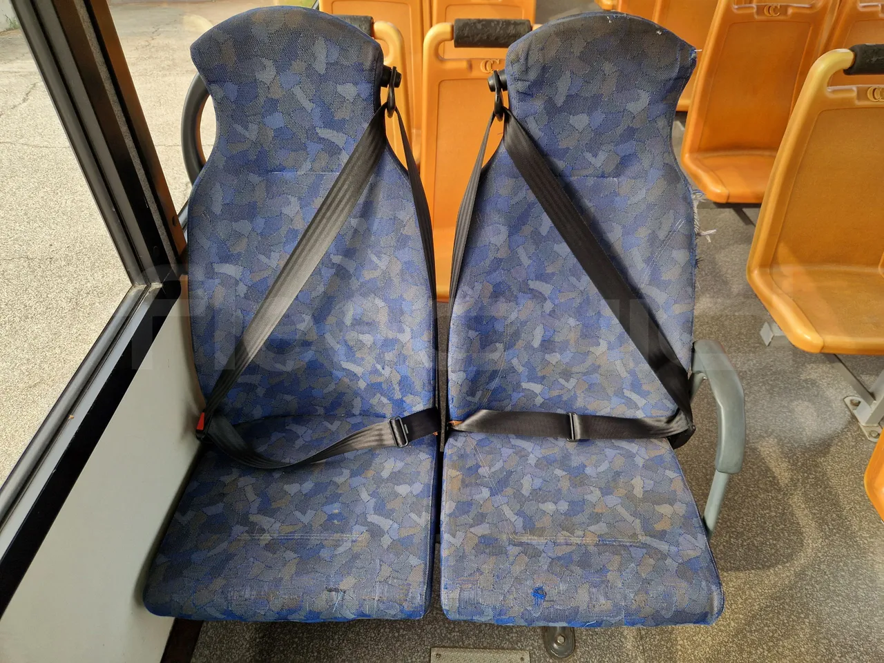 Iveco Cacciamali C5032 -EUR3 -154kW -9.3m - central seat safety belt
