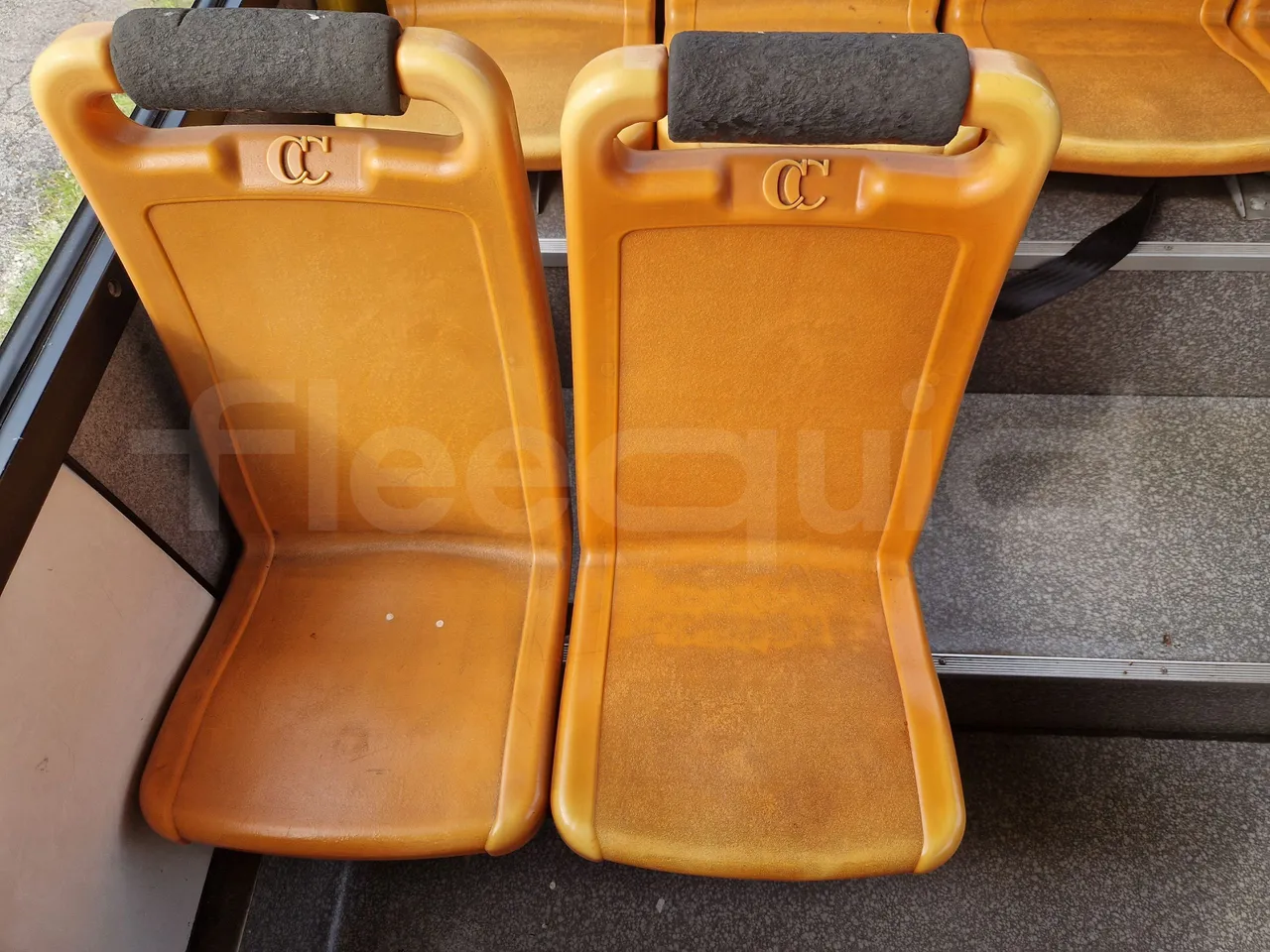 Iveco Cacciamali C5032 -EUR3 -154kW -9.3m - single seat detail