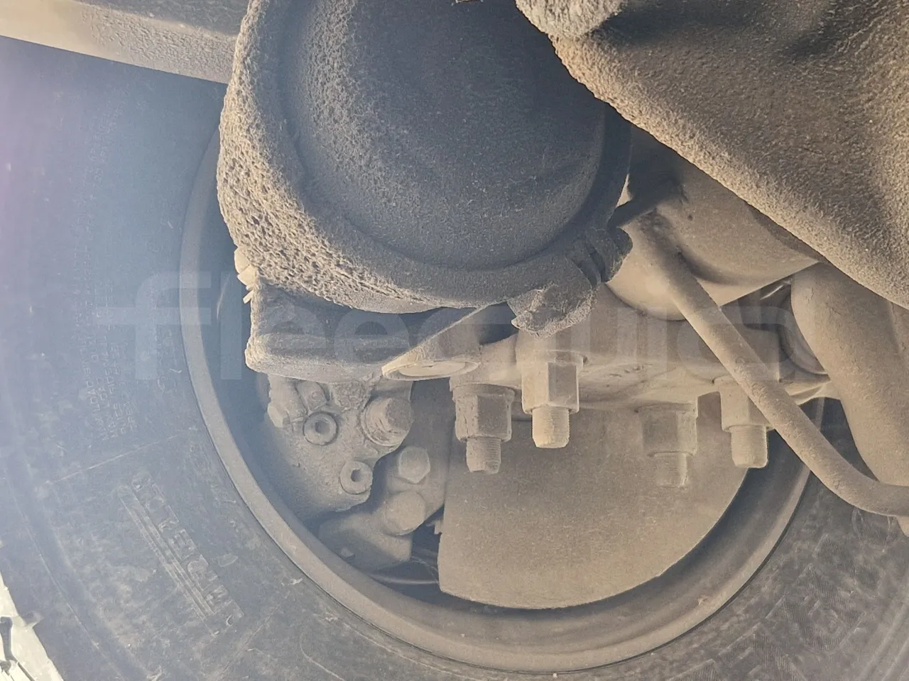 Iveco Cacciamali C5032 -EUR3 -154kW -9.3m - axle 2 discs right