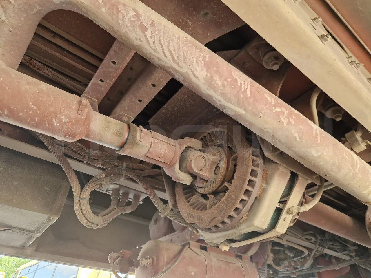 Iveco Cacciamali C5032 -EUR3 -154kW -9.3m - driveshaft photo