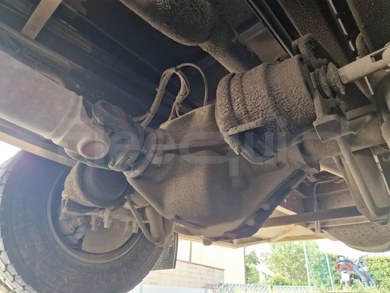 Iveco Cacciamali C5032 -EUR3 -154kW -9.3m - axle 2 shock absorbers 1 right