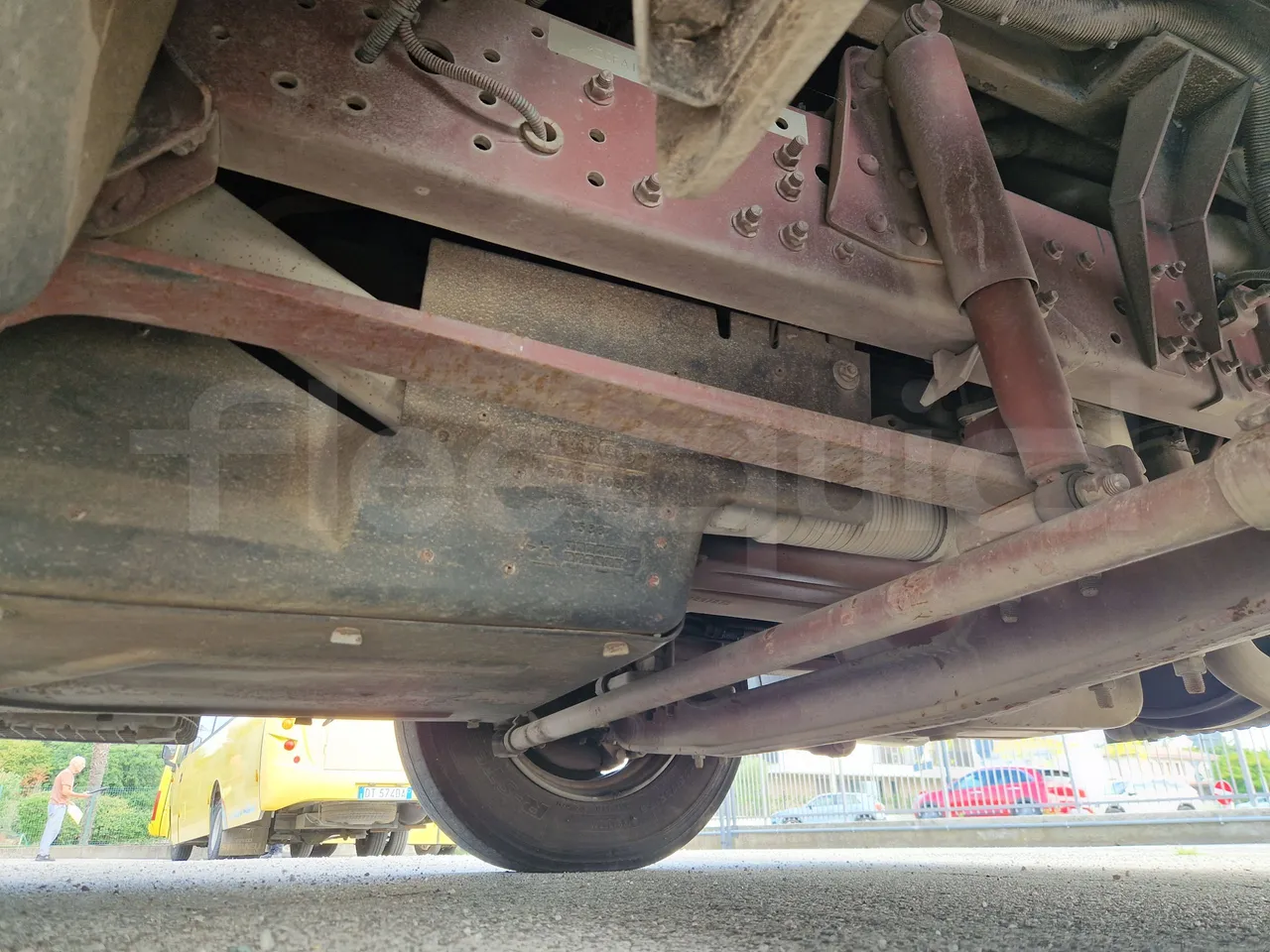 Iveco Cacciamali C5032 -EUR3 -154kW -9.3m - front axle left side