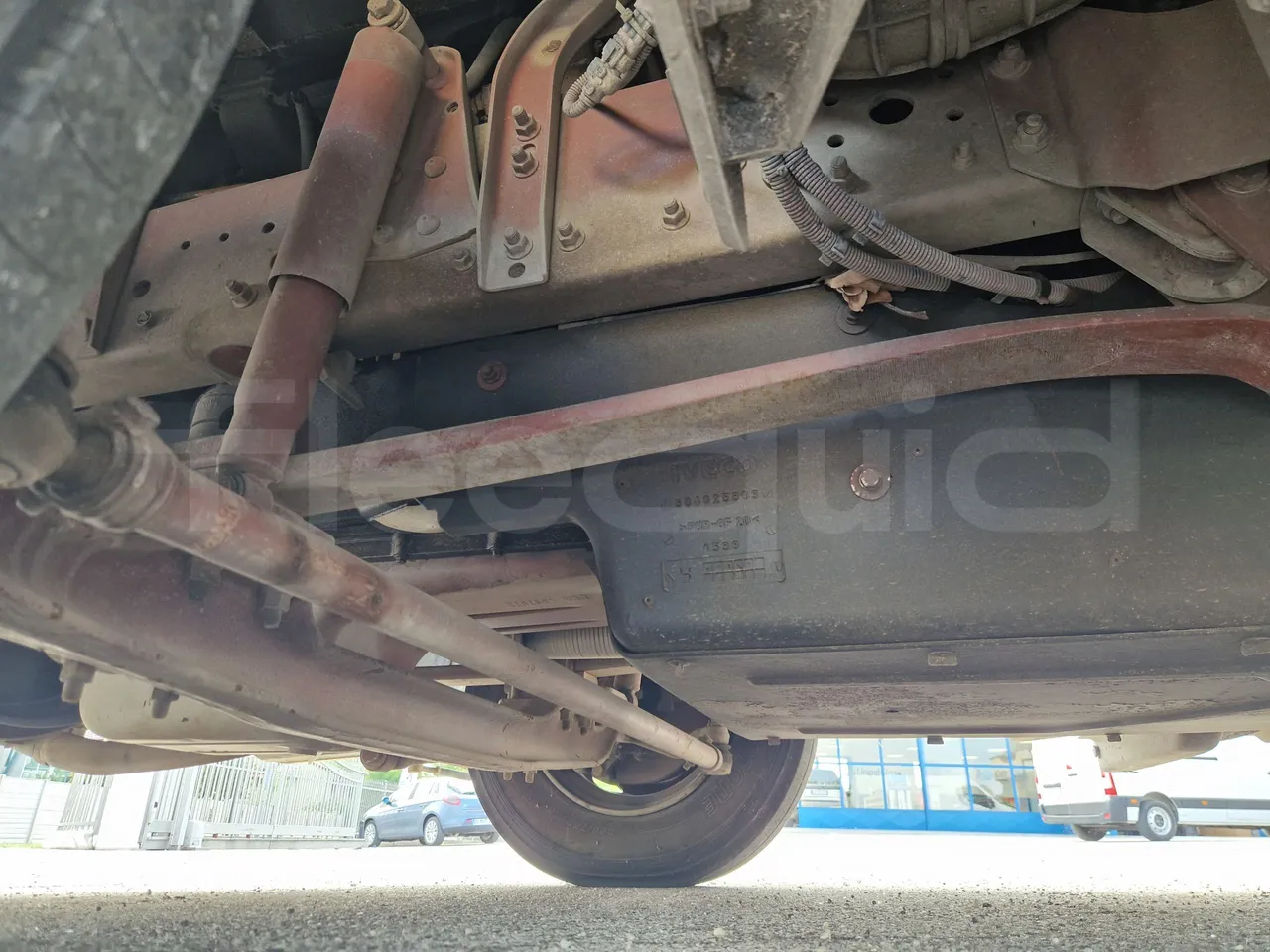 Iveco Cacciamali C5032 -EUR3 -154kW -9.3m - front axle right side