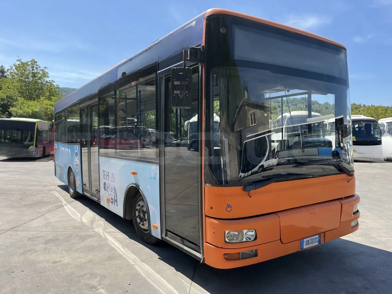 Man A21 - front photo