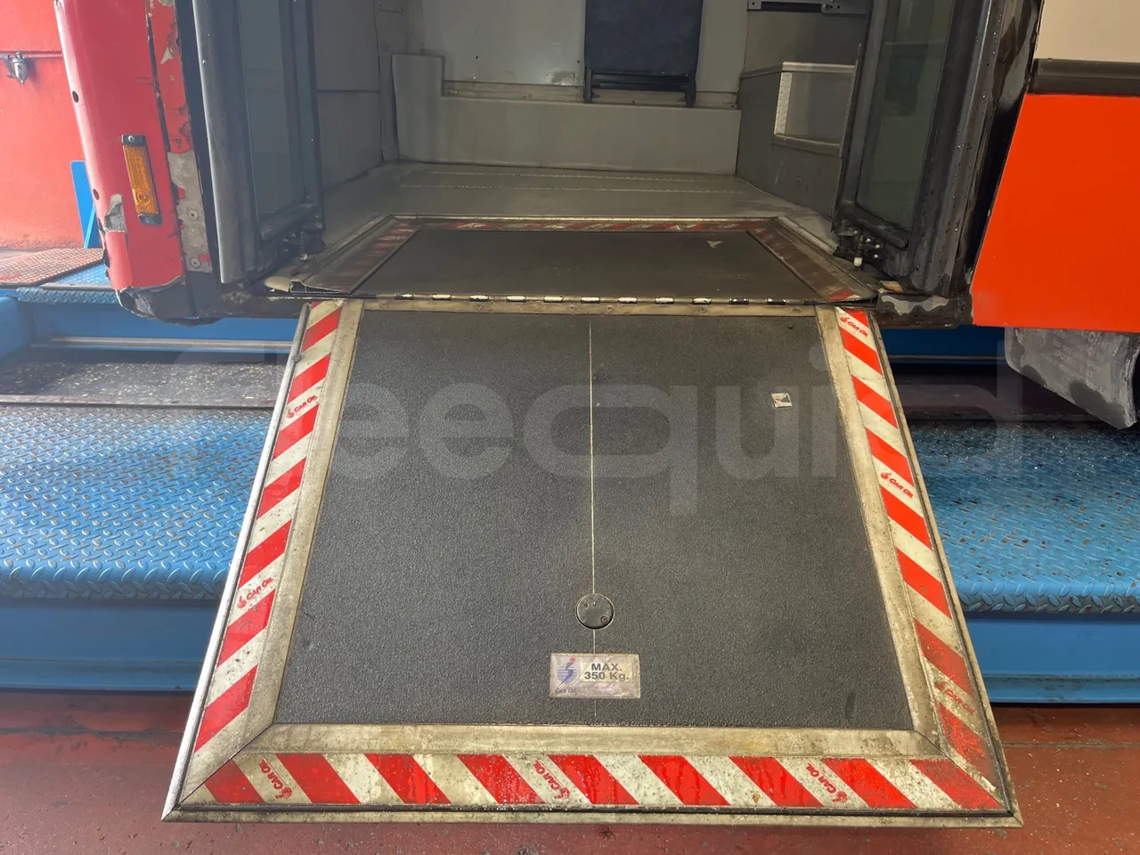 Iveco Daily 70C17 - EUR5 - 125kW - 7.510m - jack and driver keys