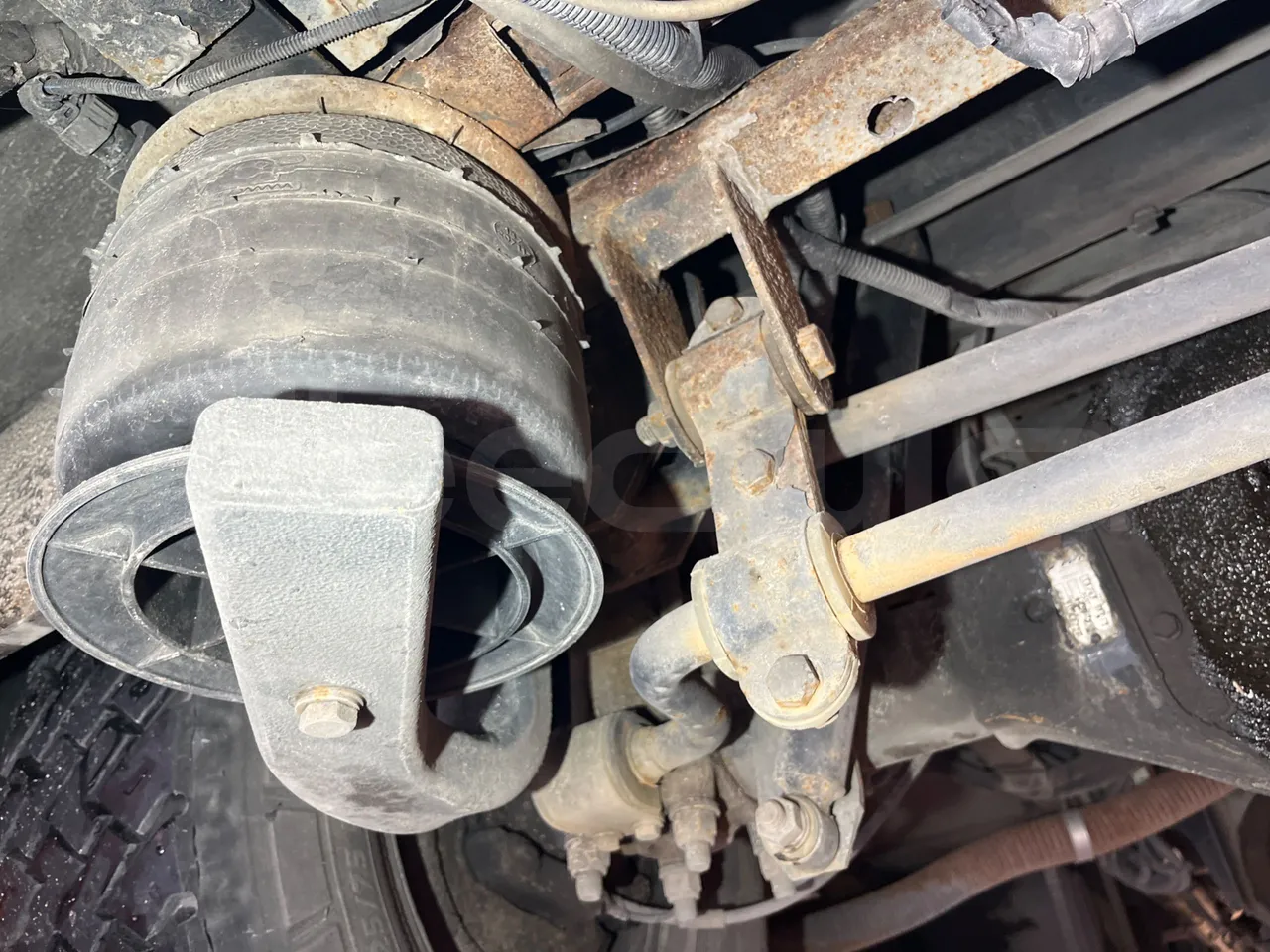 Iveco Daily 70C17 - EUR5 - 125kW - 7.510m - axel 2 air springs 2 right