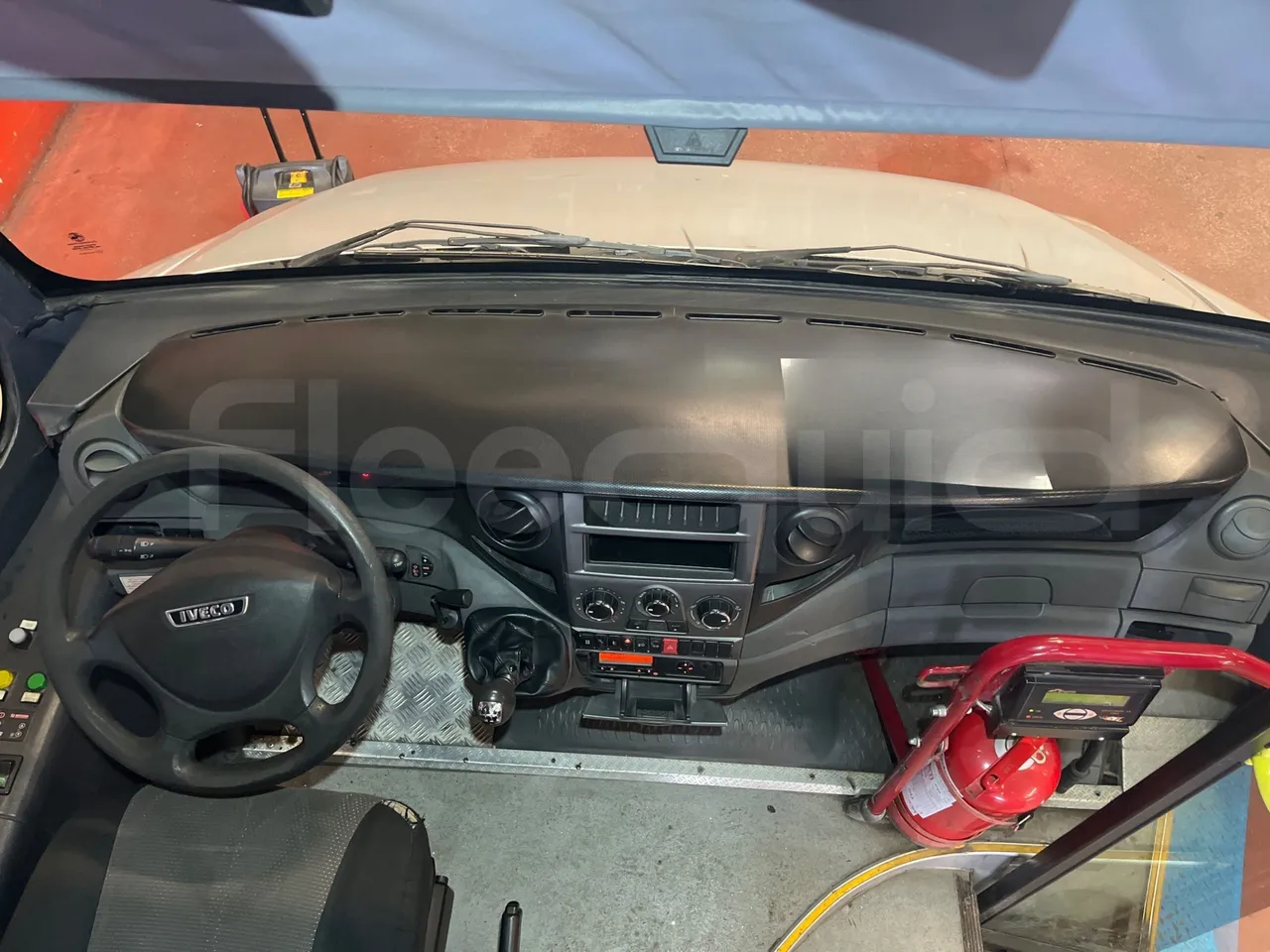 Iveco Daily 70C17 - EUR5 - 125kW - 7.510m - buttons panels on