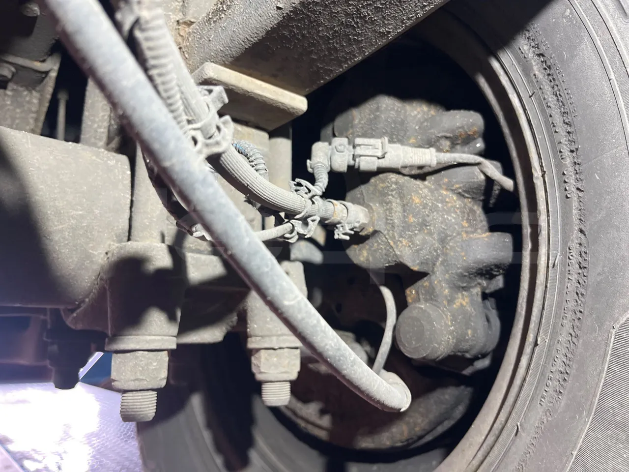 Iveco Daily 70C17 - EUR5 - 125kW - 7.510m - axle 2 caliper brakes right