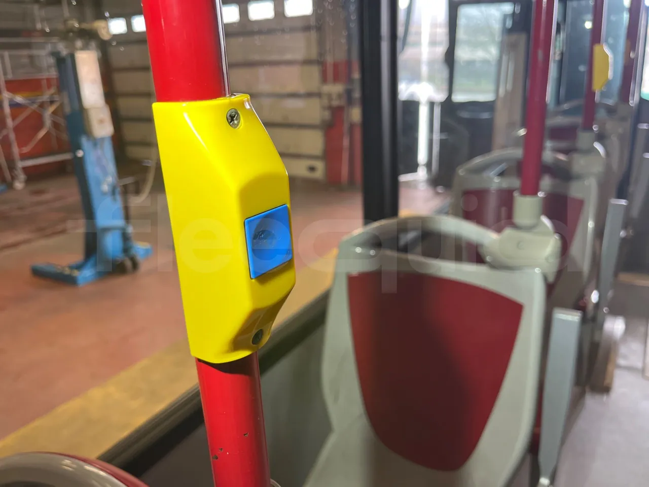 Iveco Daily 70C17 - EUR5 - 125kW - 7.510m - disabled area photo