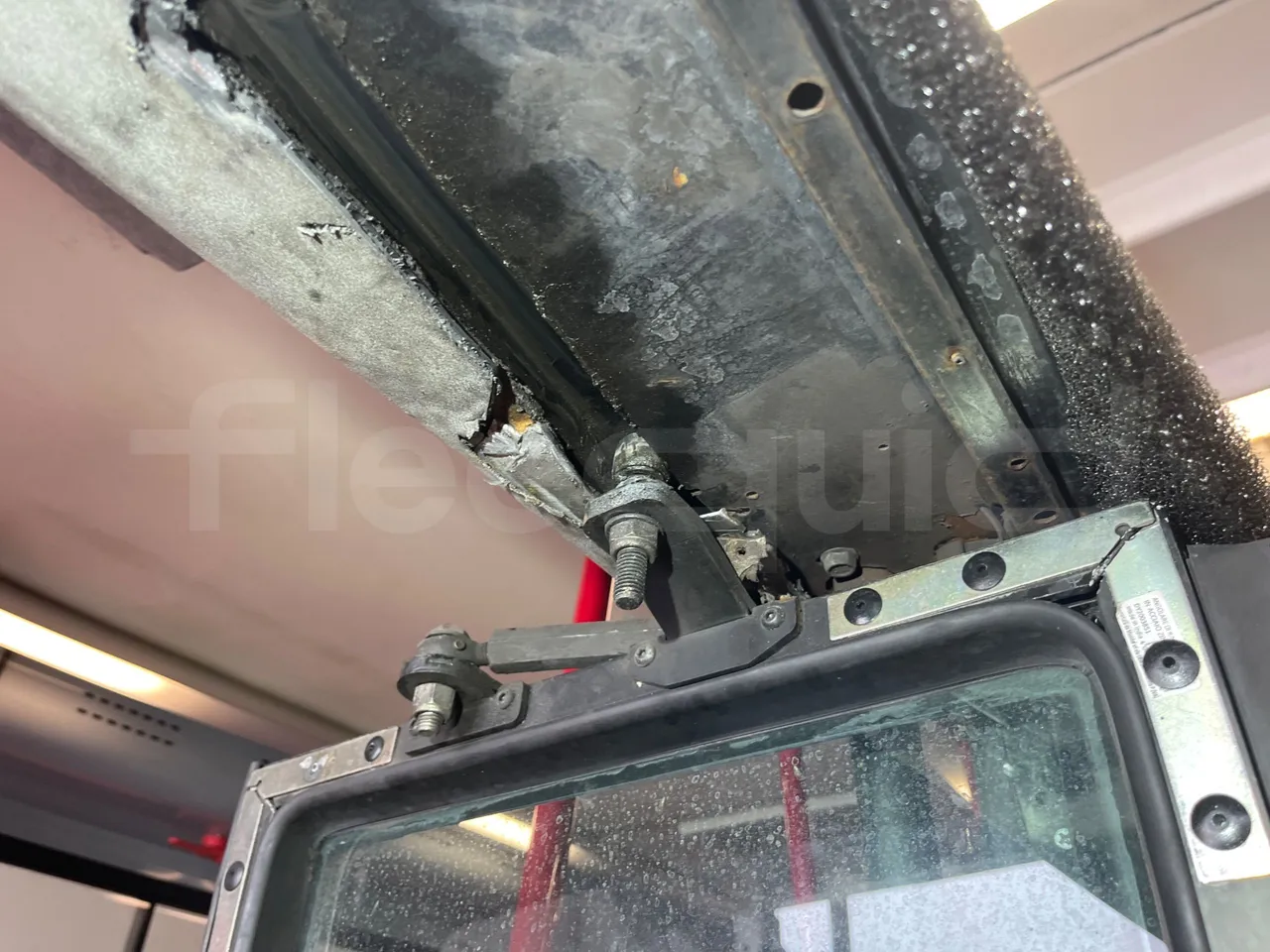 Iveco Daily 70C17 - EUR5 - 125kW - 7.510m - door mechanism photo