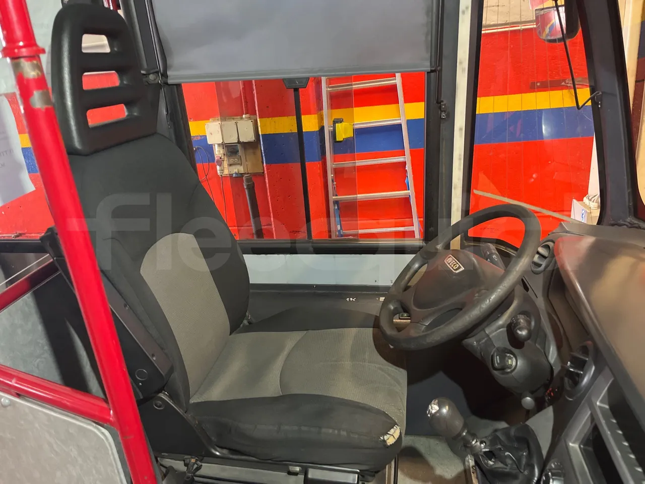 Iveco Daily 70C17 - EUR5 - 125kW - 7.510m - driver's seat photo