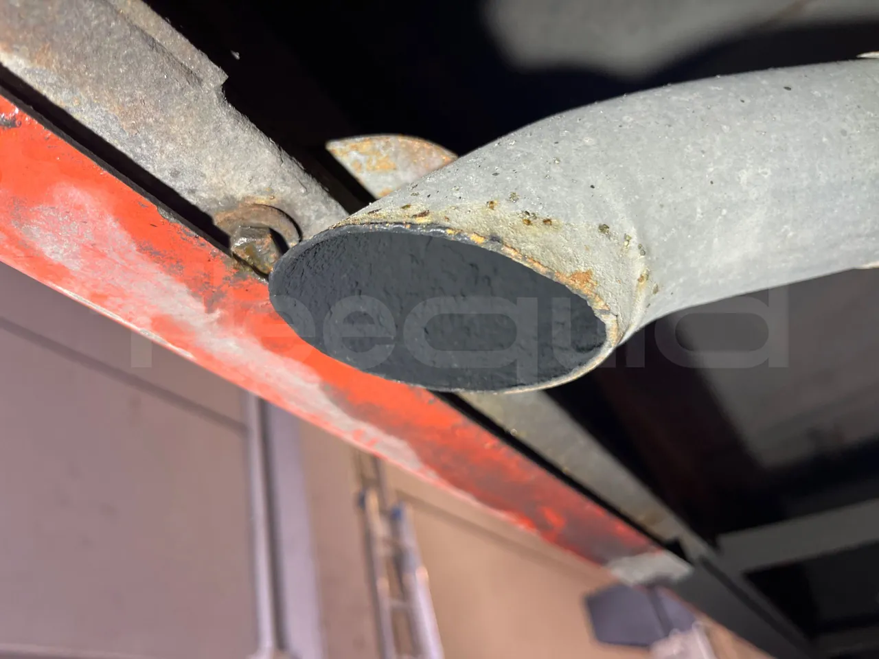 Iveco Daily 70C17 - EUR5 - 125kW - 7.510m - exhaust photo