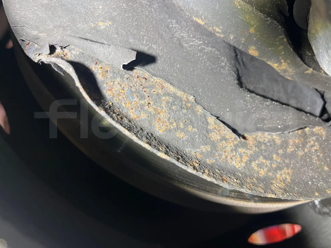 Iveco Daily 70C17 - EUR5 - 125kW - 7.510m - front discs left