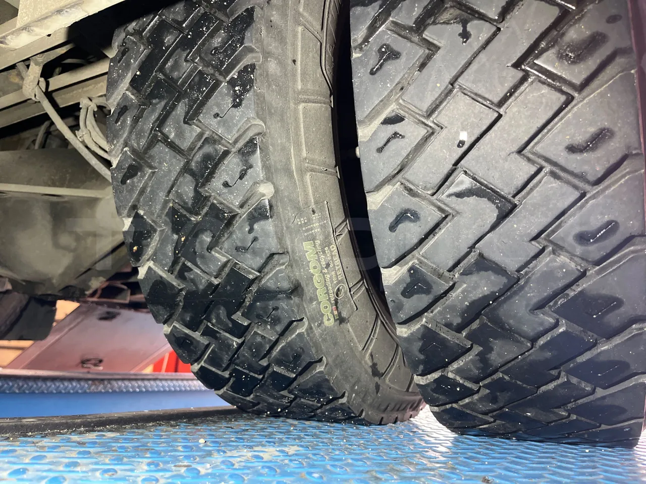 Iveco Daily 70C17 - EUR5 - 125kW - 7.510m - tread condition second axle tires right