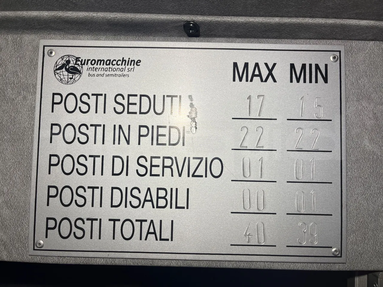 Iveco Daily 70C17 - EUR5 - 125kW - 7.510m - seat plate photo