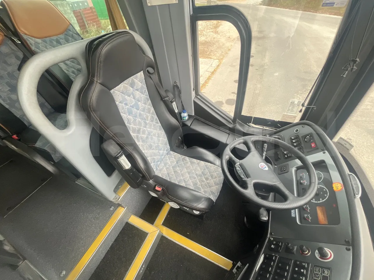 Scania Marcopolo K420EB4x2 - Euro4 - 309kw -12m - driver's seat photo (mandatory for bus to scrap)