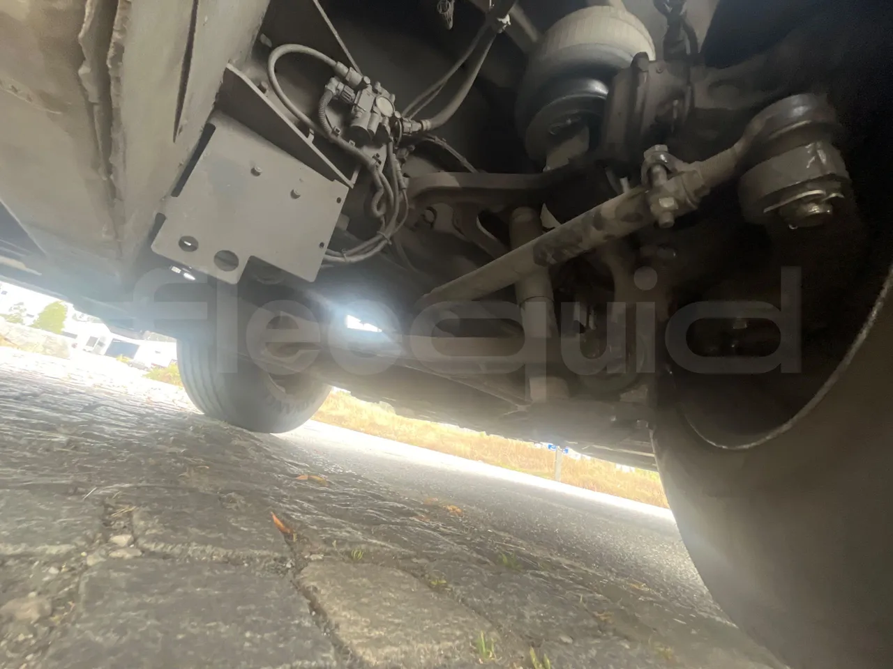 Scania Marcopolo K420EB4x2 - Euro4 - 309kw -12m - axle 2 shock absorbers 2 left