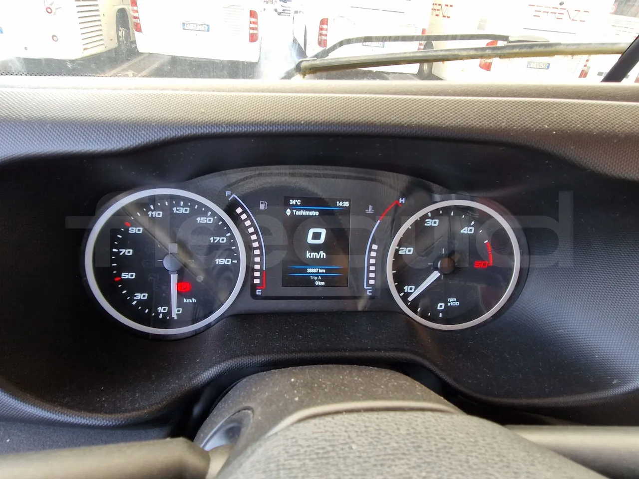 Iveco Indcar WGIVMY11 MOBI SCUOLABUS - EUR6 - 100Kw - 8,592m - dashboard lights on