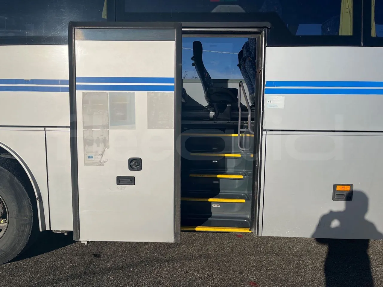 Temsa Safari RD R A T-I53 - Euro 5 - 266 kw - 12.200 mt - front door 2 open