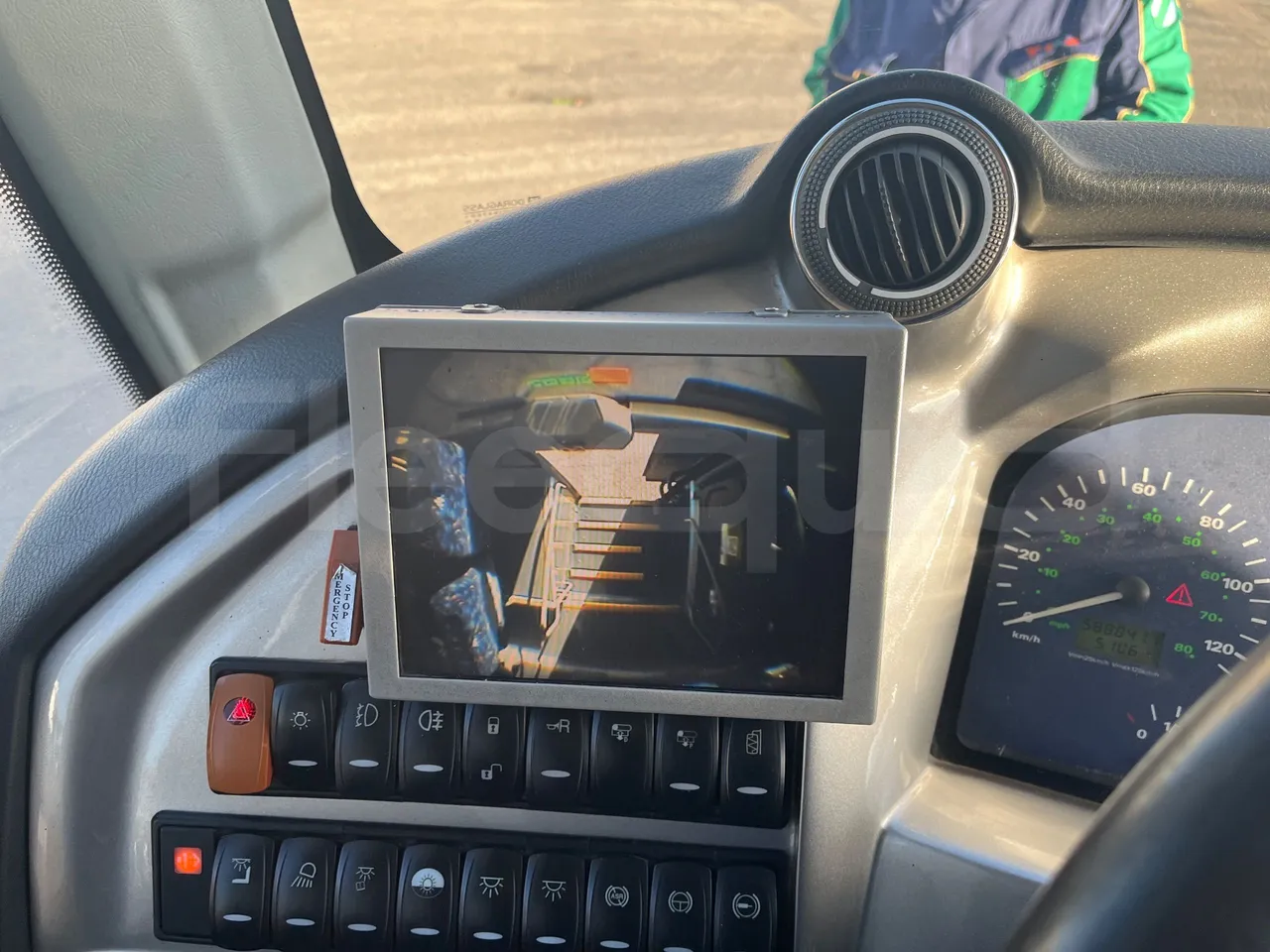 Temsa Safari RD R A T-I53 - Euro 5 - 266 kw - 12.200 mt - camera accessories photo