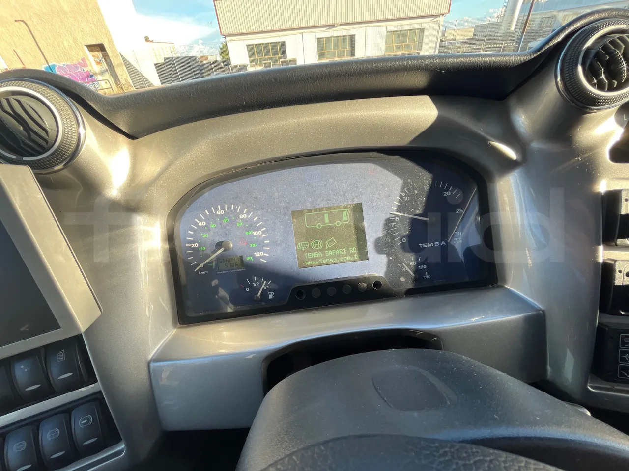 Temsa Safari RD R A T-I53 - Euro 5 - 266 kw - 12.200 mt - dashboard lights on