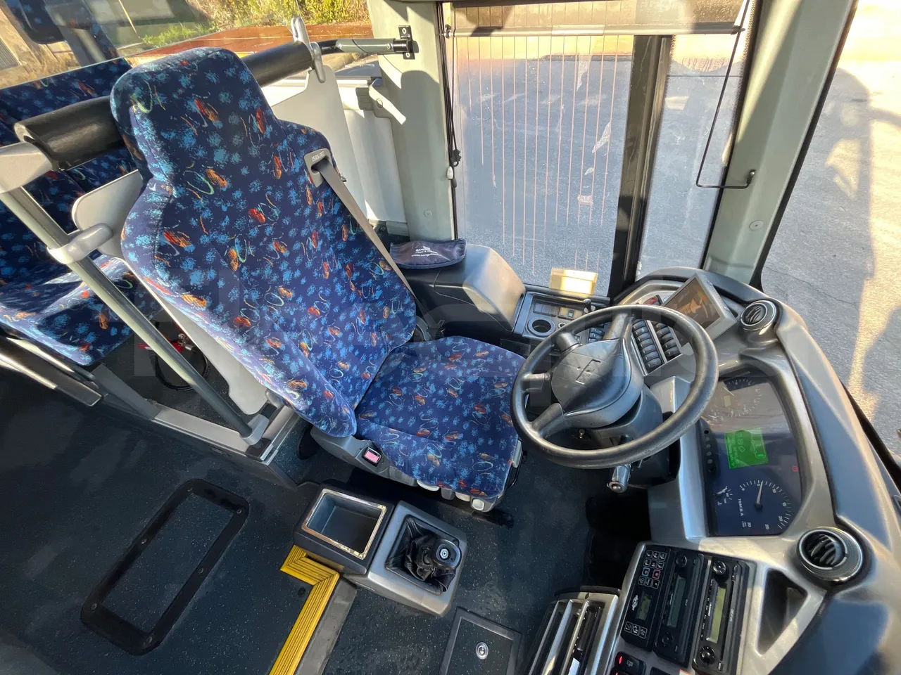 Temsa Safari RD R A T-I53 - Euro 5 - 266 kw - 12.200 mt - driver's seat photo