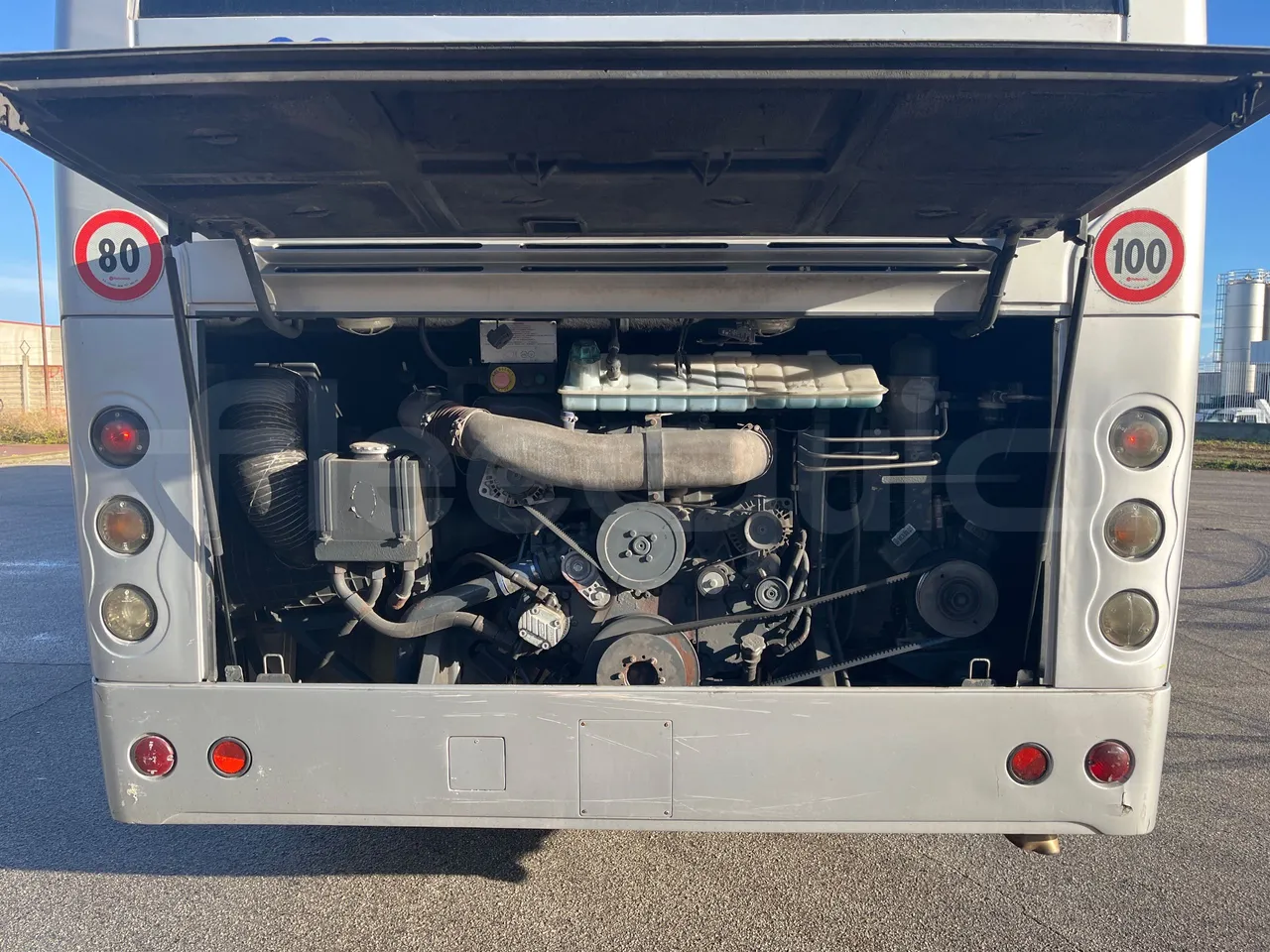 Temsa Safari RD R A T-I53 - Euro 5 - 266 kw - 12.200 mt - rear hatch open