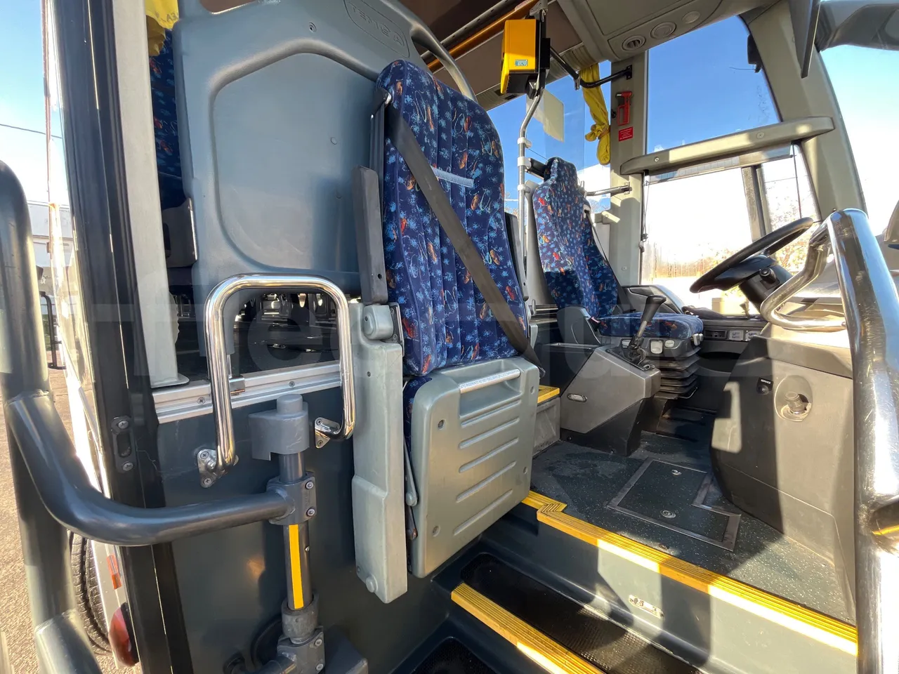 Temsa Safari RD R A T-I53 - Euro 5 - 266 kw - 12.200 mt - hostess seat photo