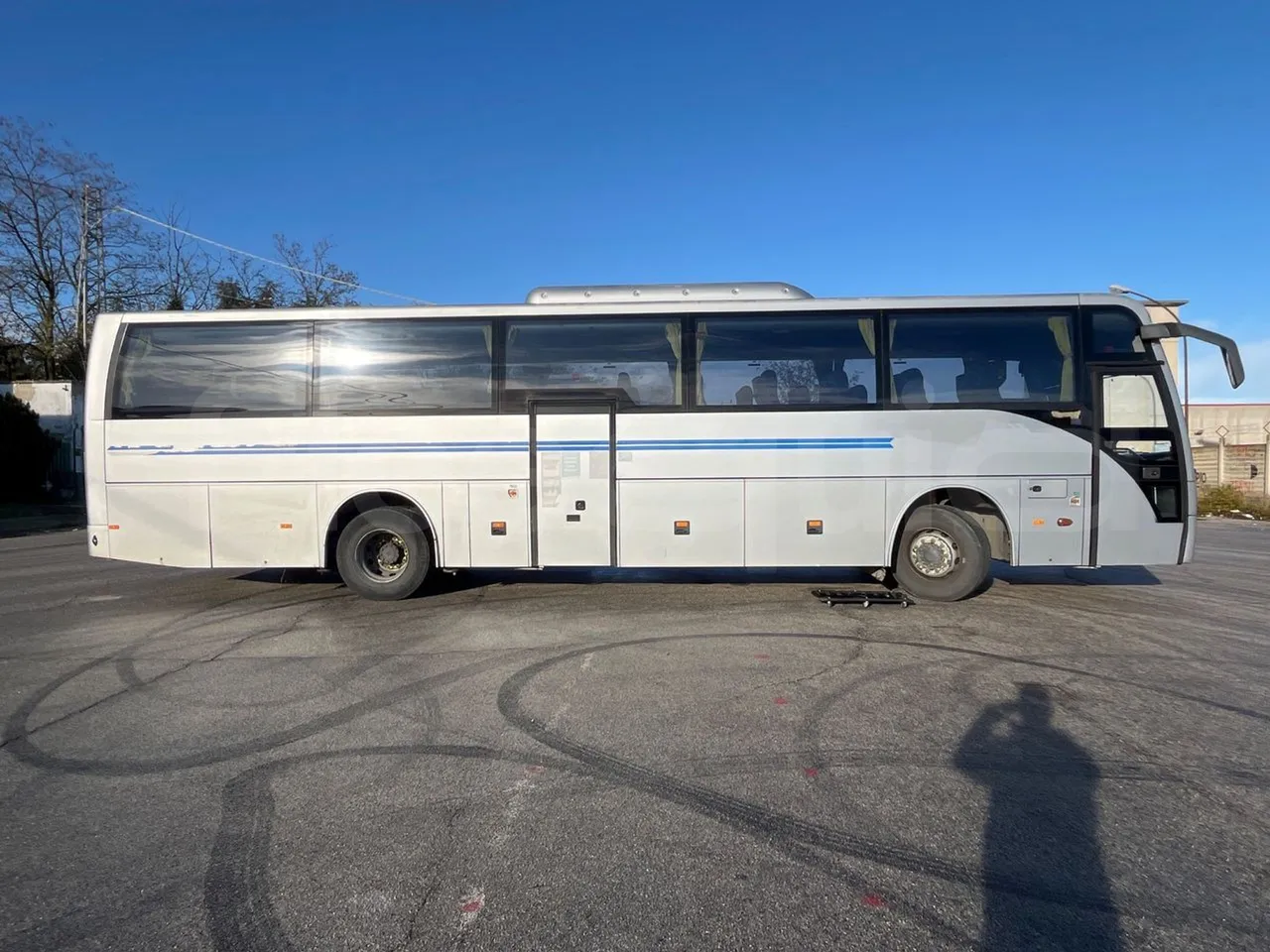 Temsa Safari RD R A T-I53 - Euro 5 - 266 kw - 12.200 mt - right side doors closed