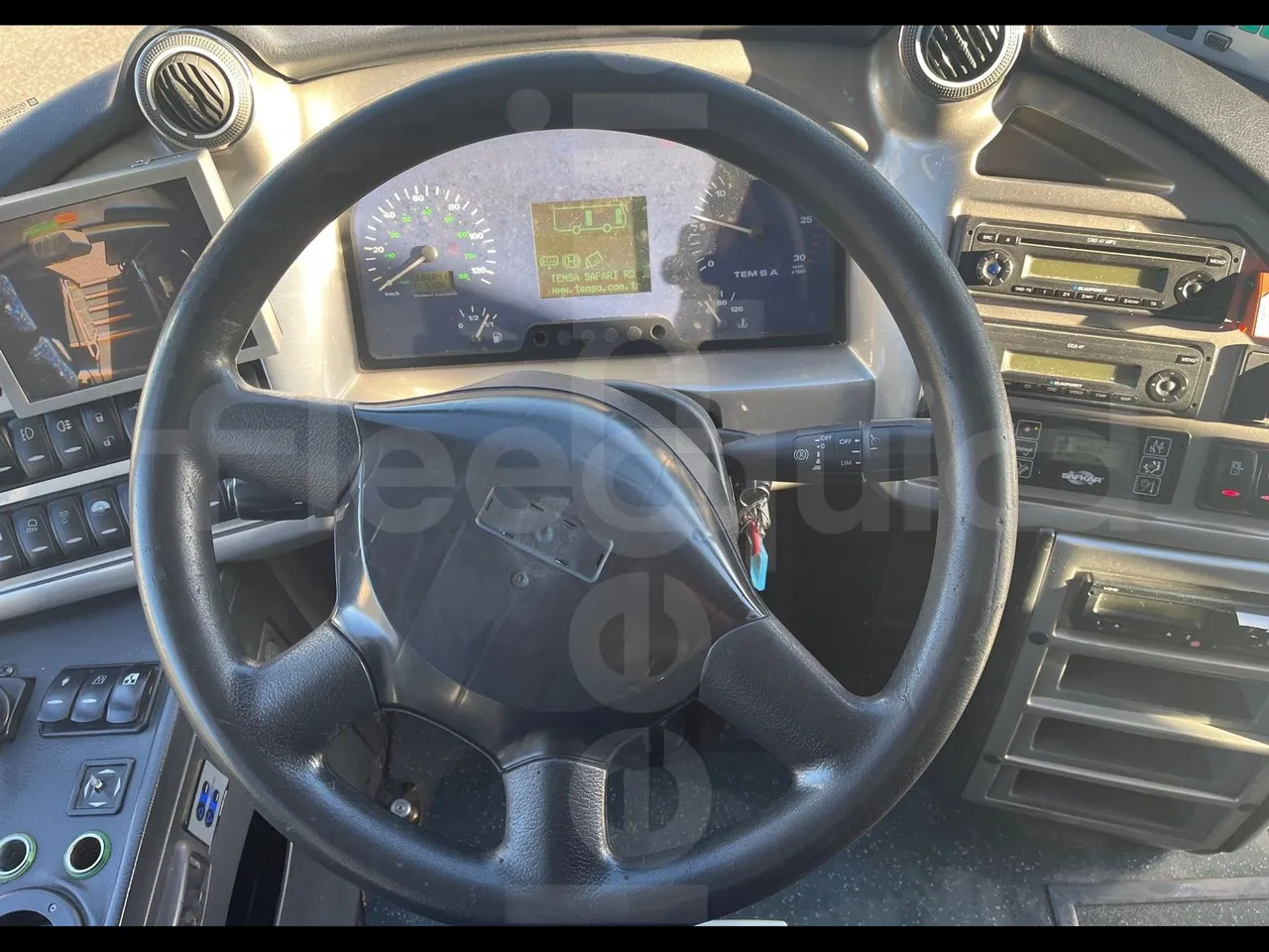 Temsa Safari RD R A T-I53 - Euro 5 - 266 kw - 12.200 mt - steering wheel photo