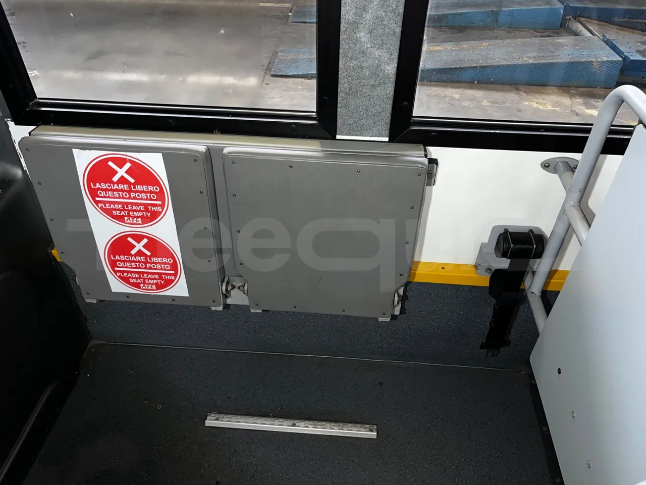 Iveco Cacciamali 65CNG/70 - EUR3 - 78kW - 6.770m - jack and driver keys