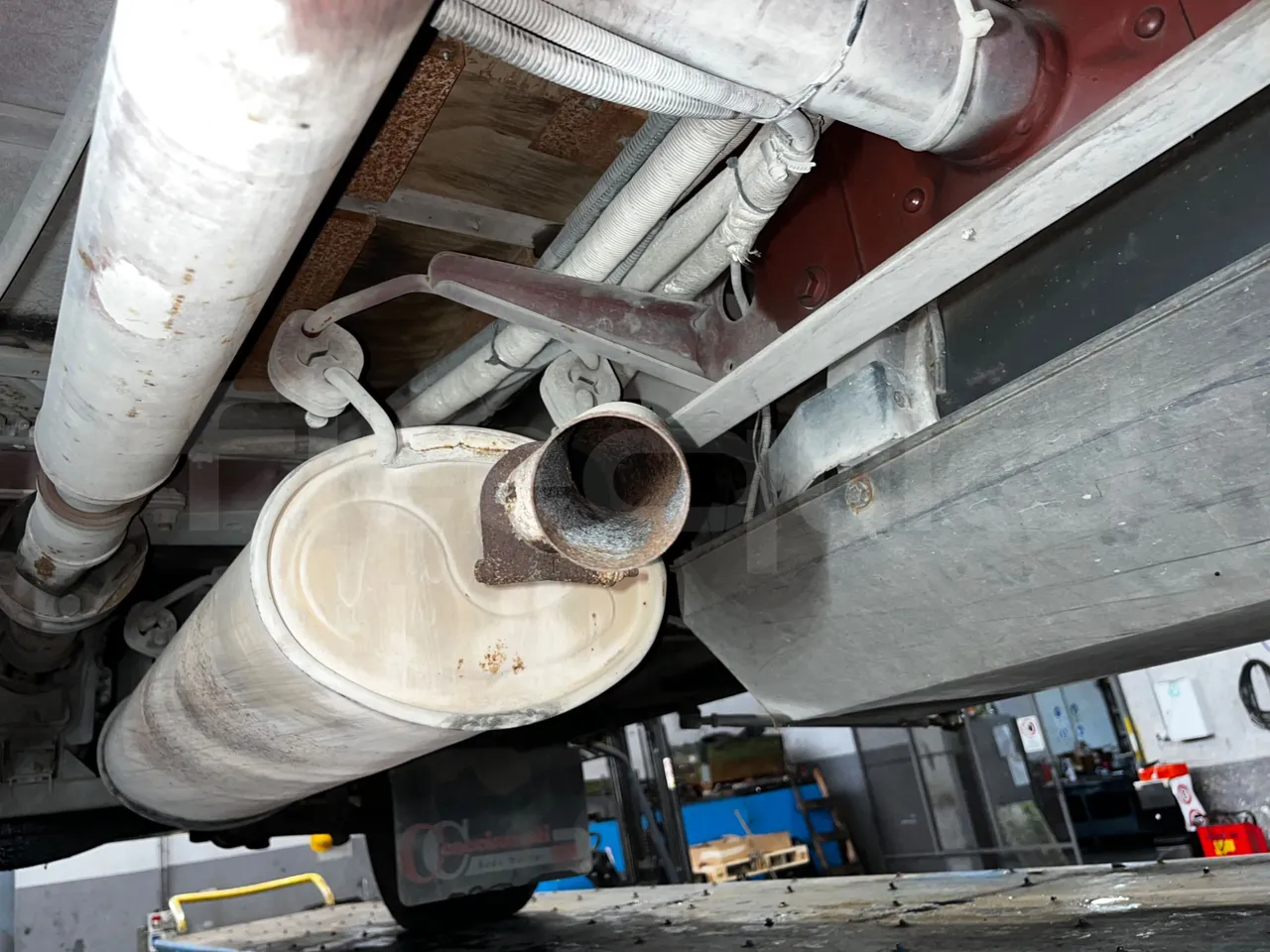 Iveco Cacciamali 65CNG/70 - EUR3 - 78kW - 6.770m - exhaust photo