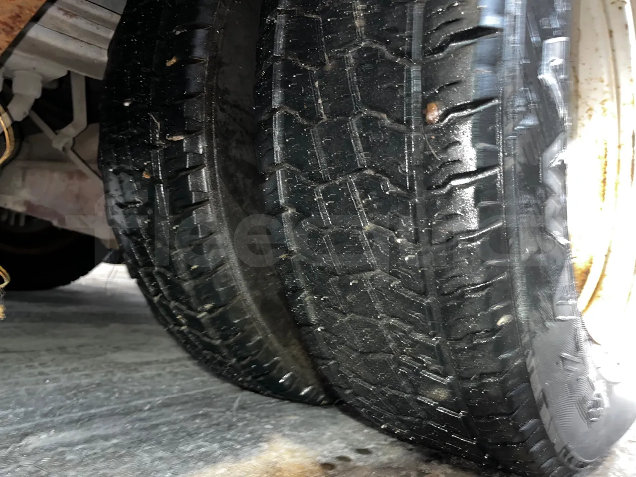 Iveco Cacciamali 65CNG/70 - EUR3 - 78kW - 6.770m - tread condition third axle tires right