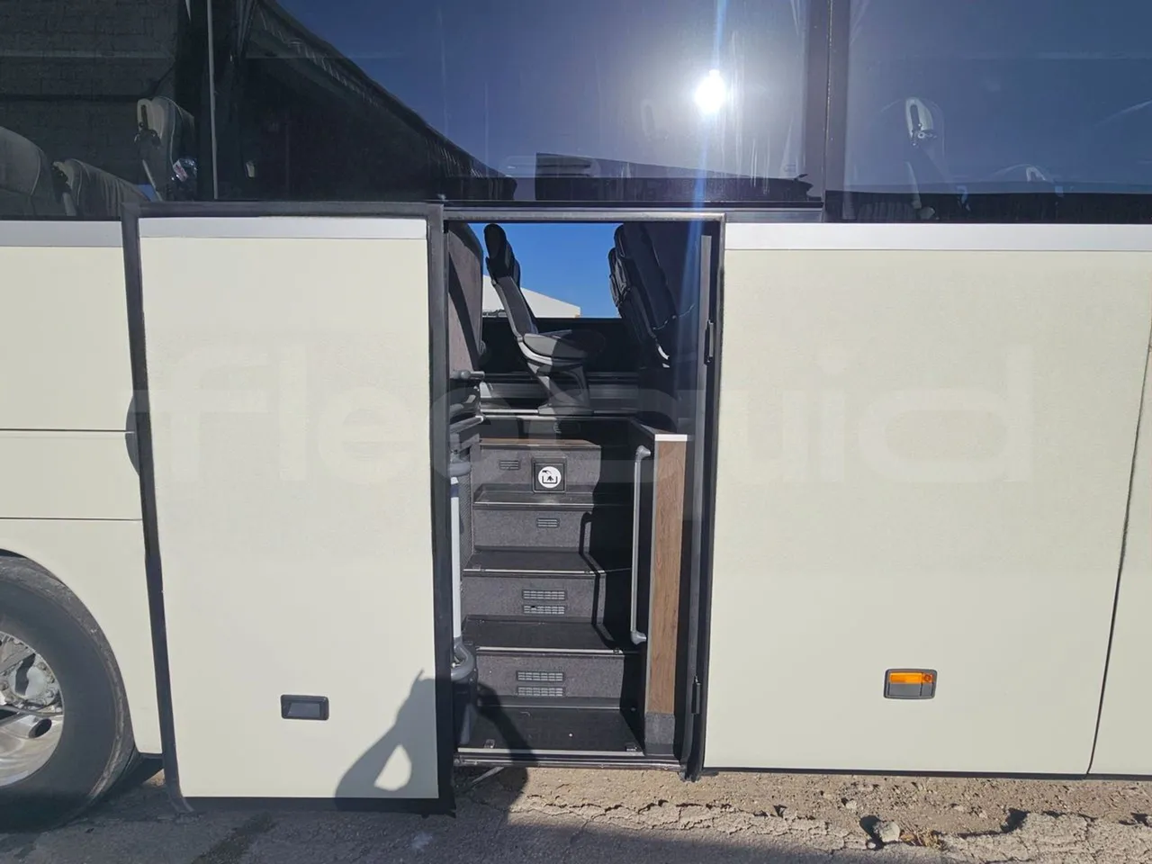 Setra S416 GT-HD/2 -EUR5- 315kW - 13m - front door 2 open