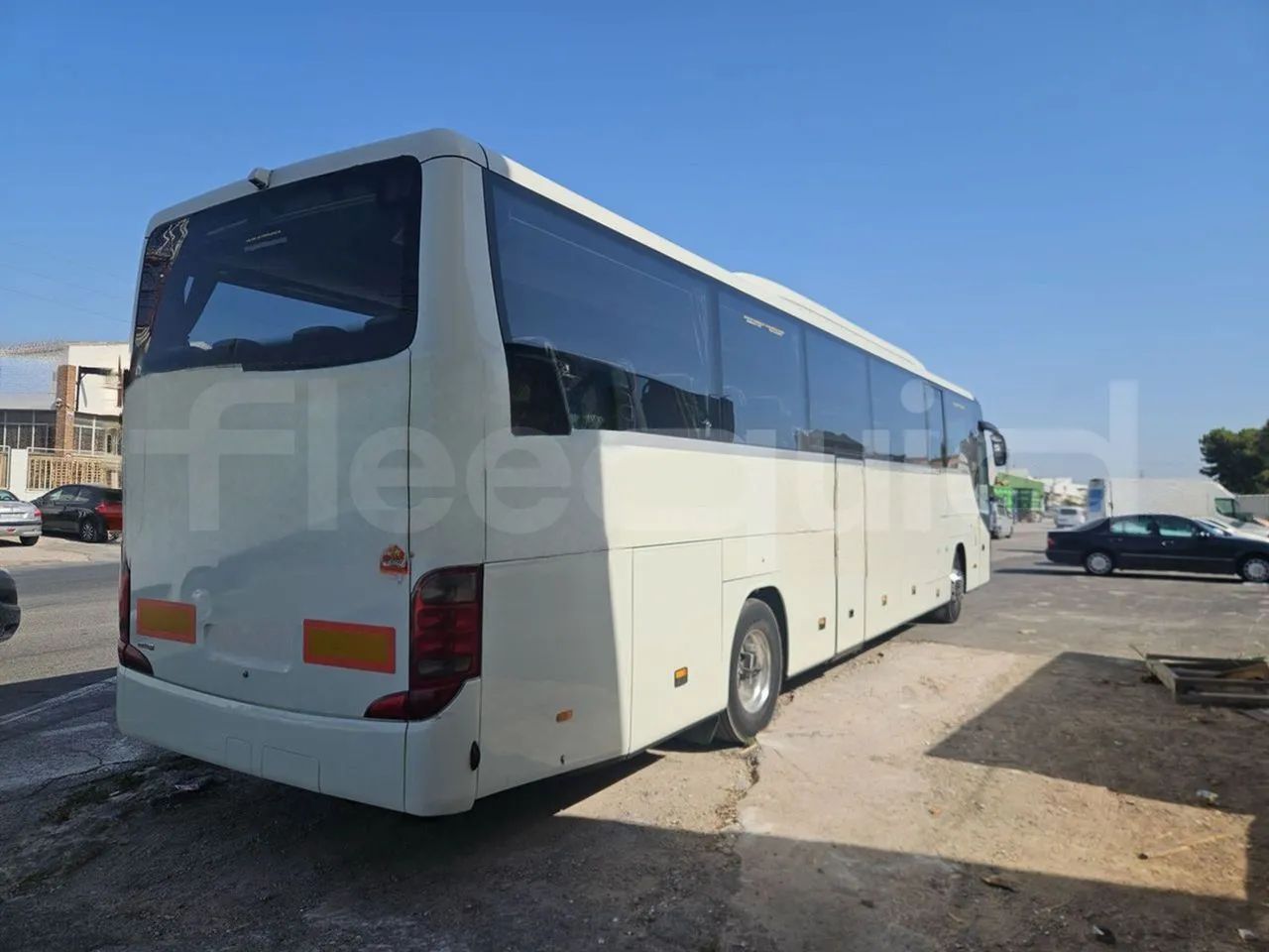 Setra S416 GT-HD/2 -EUR5- 315kW - 13m - 3/4 right rear doors closed