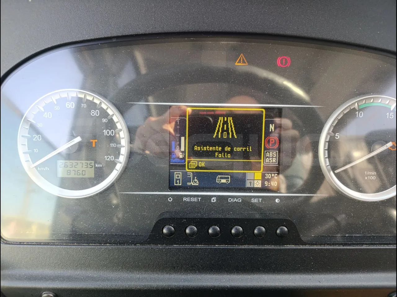 Setra S416 GT-HD/2 -EUR5- 315kW - 13m - dashboard lights on