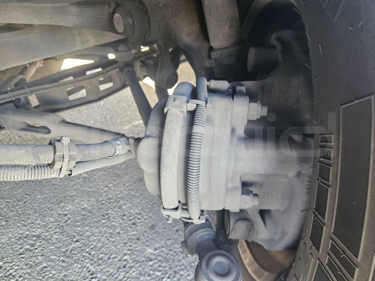 Setra S416 GT-HD/2 -EUR5- 315kW - 13m - front brake calipers left