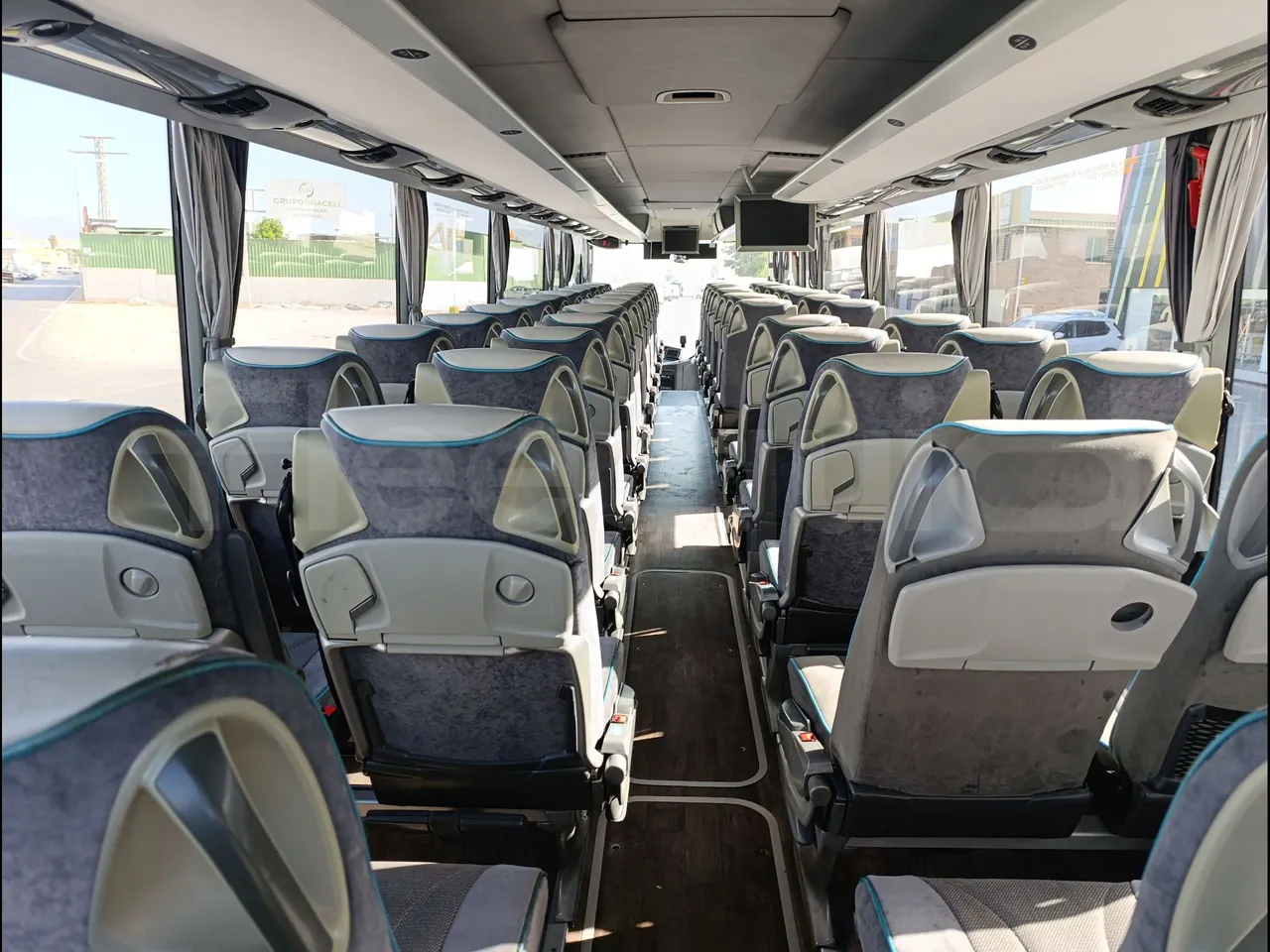 Setra S416 GT-HD/2 -EUR5- 315kW - 13m - forward view all seats last row height