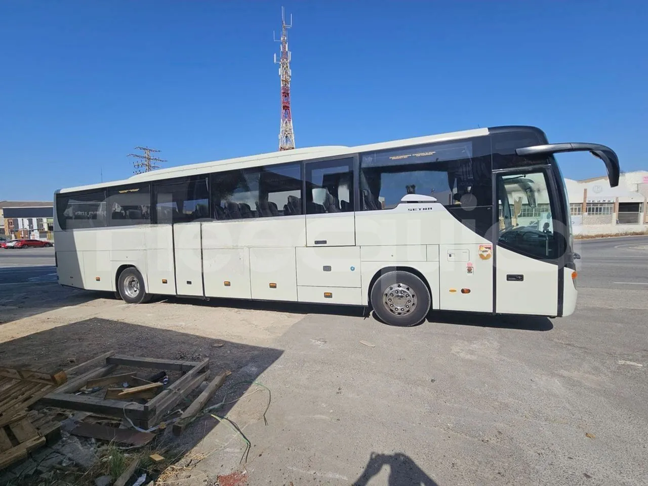Setra S416 GT-HD/2 -EUR5- 315kW - 13m - right side doors closed