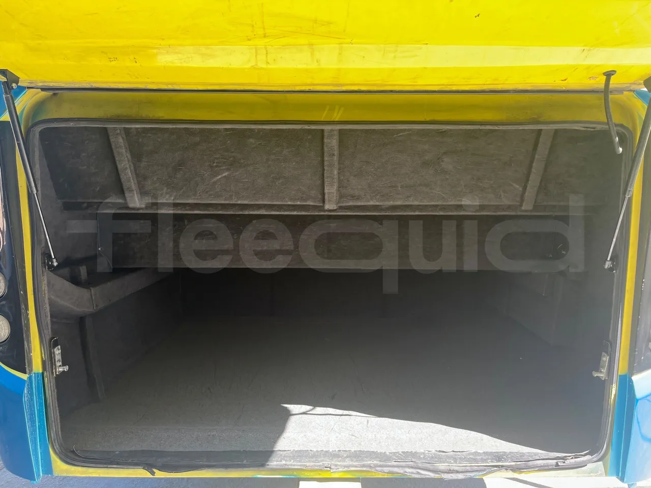 Iveco Daily 70C18 - EUR6 - 132 KW - 8.508 MT - luggage rack photo