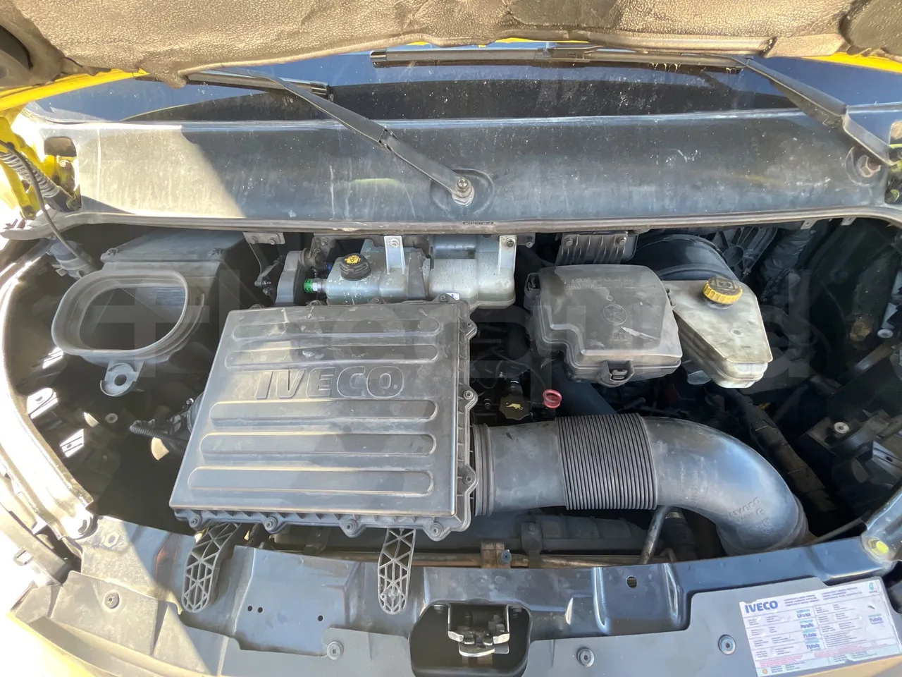 Iveco Daily 70C18 - EUR6 - 132 KW - 8.508 MT - rear hatch open