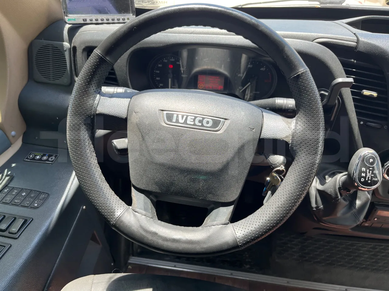 Iveco Daily 70C18 - EUR6 - 132 KW - 8.508 MT - steering wheel photo