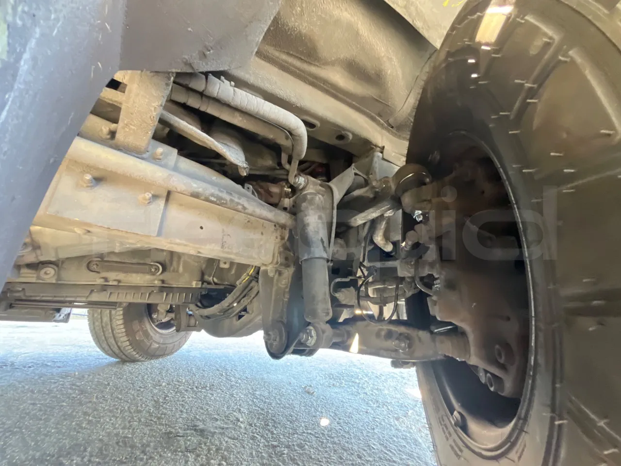 Iveco Daily 70C18 - EUR6 - 132 KW - 8.508 MT - front axle right side