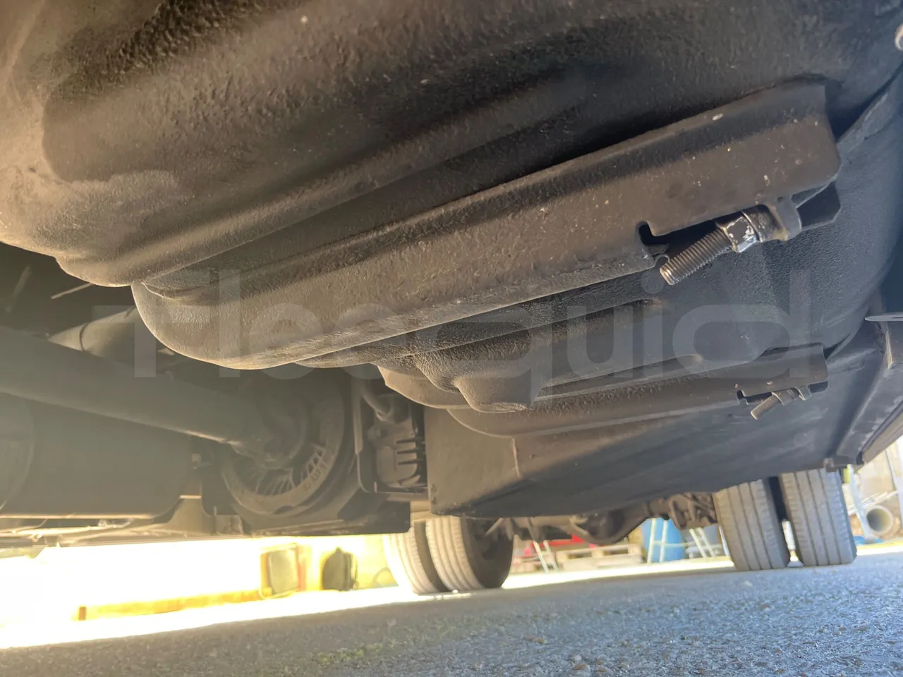 Iveco Daily 70C18 - EUR6 - 132 KW - 8.508 MT - central undercarriage photo
