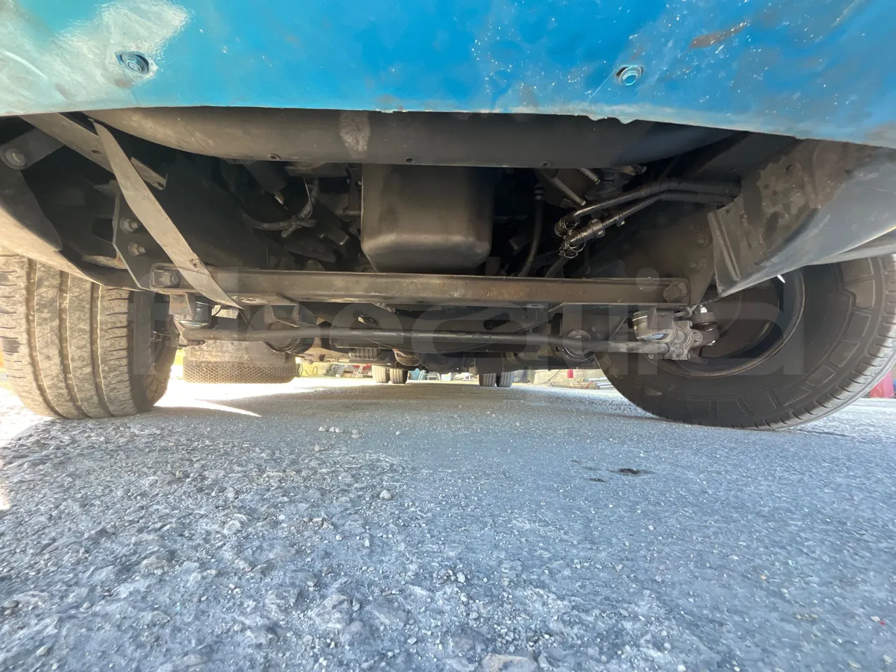 Iveco Daily 70C18 - EUR6 - 132 KW - 8.508 MT - front undercarriage from front