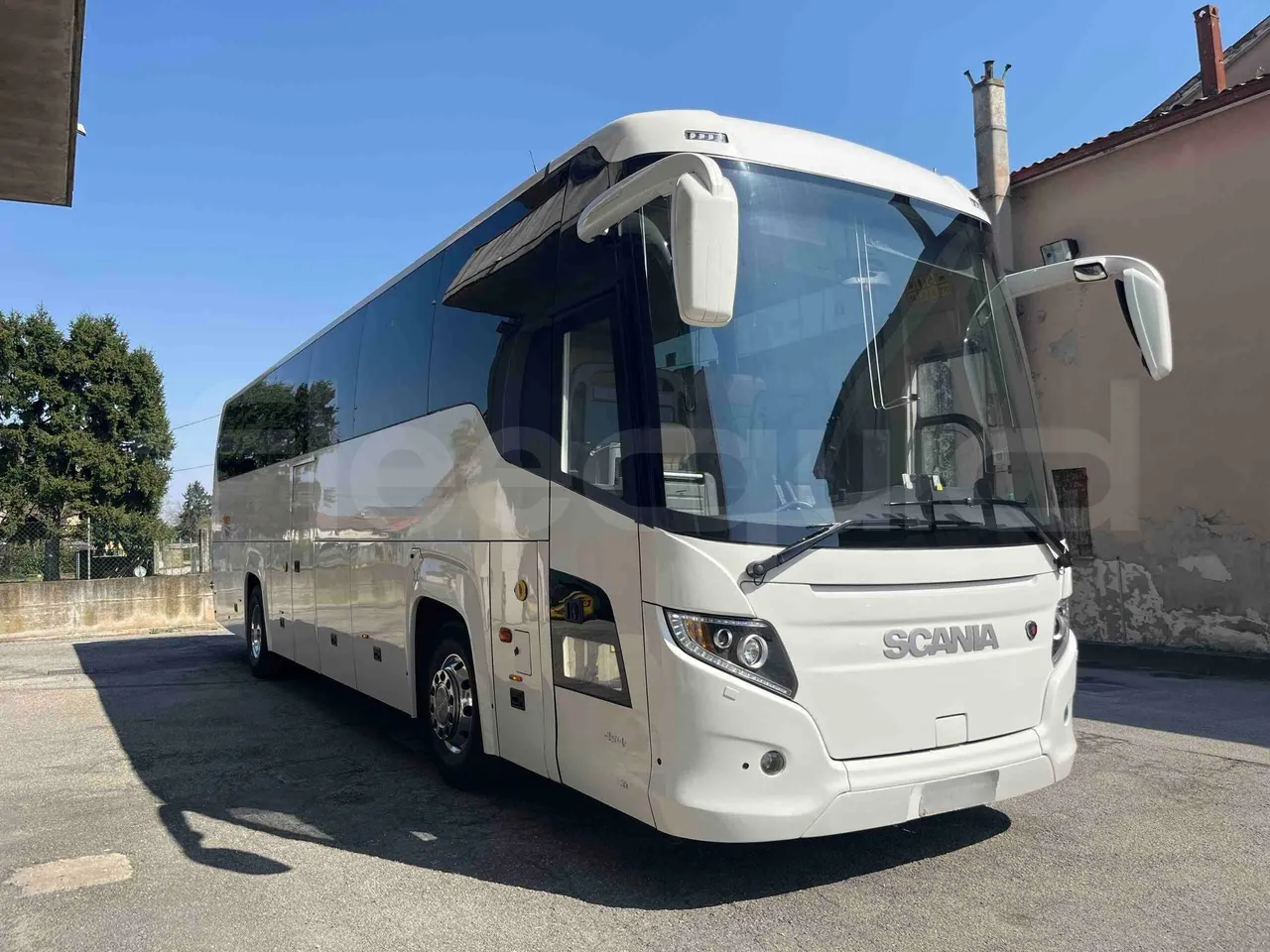 Scania Touring HD Touring HD - Euro6 - 302kW - 12.090mt - 3/4 front right doors