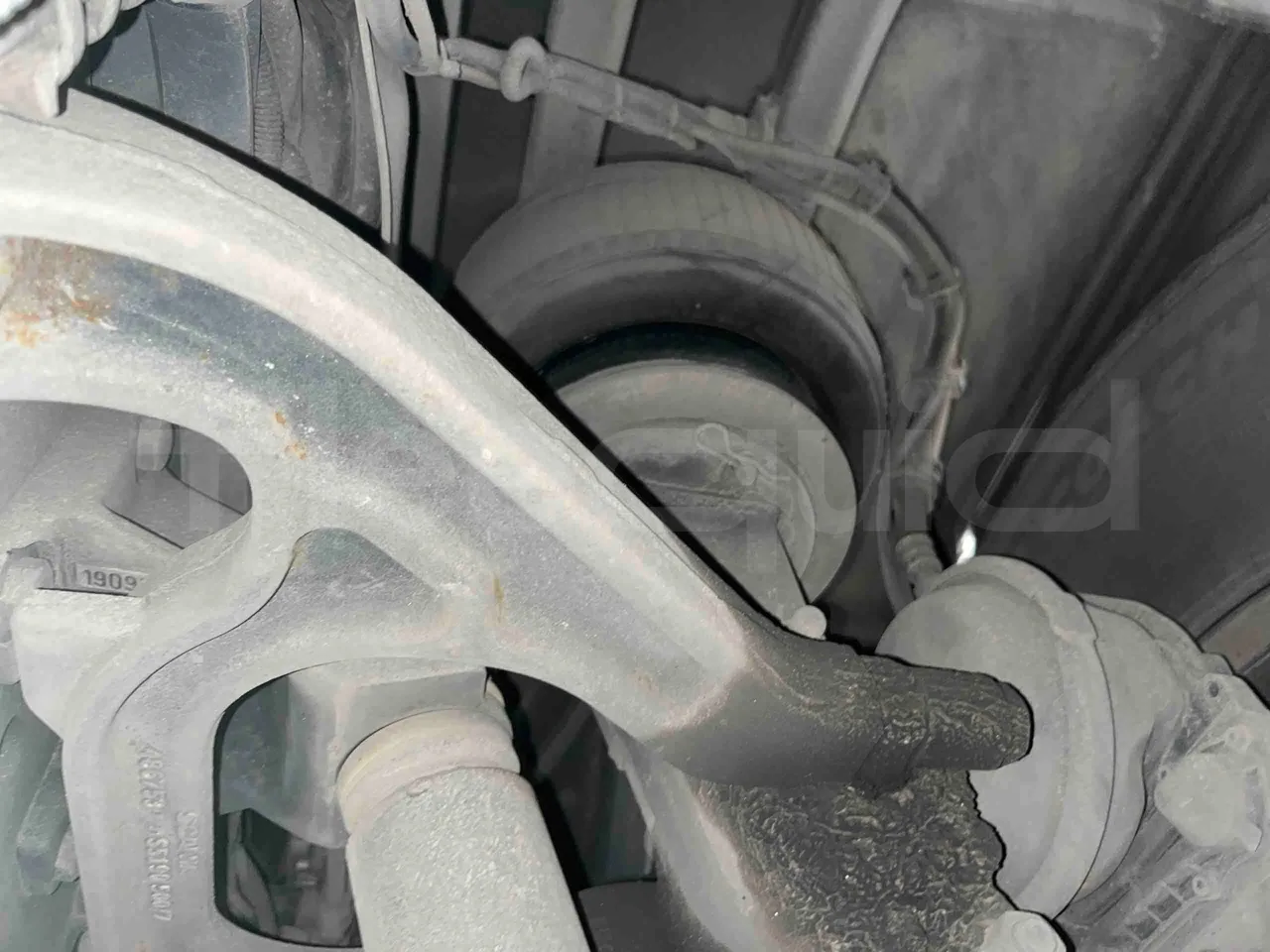 Scania Touring HD Touring HD - Euro6 - 302kW - 12.090mt - front air springs right