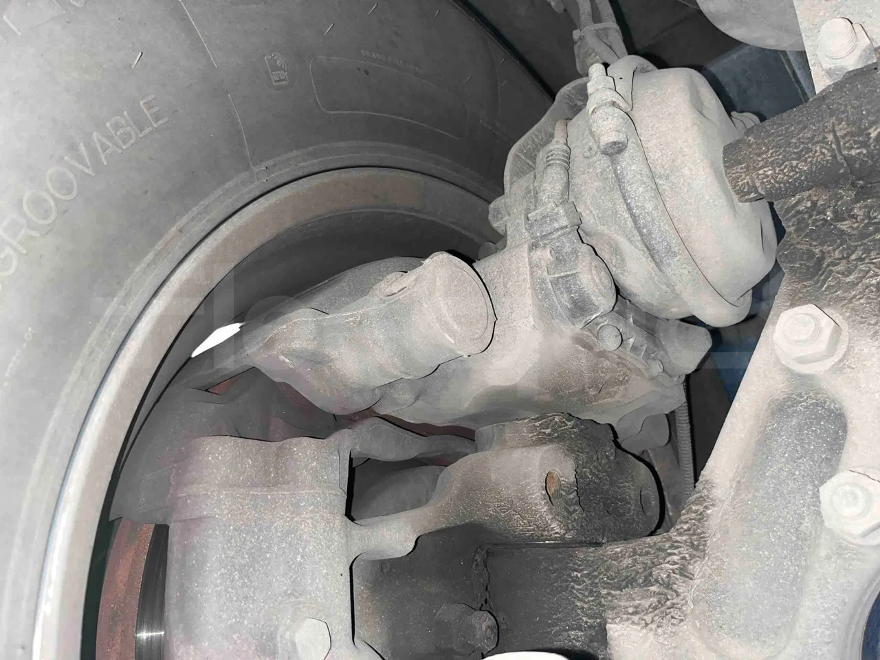 Scania Touring HD Touring HD - Euro6 - 302kW - 12.090mt - front brake calipers left