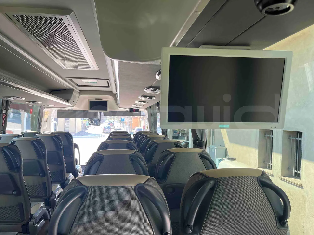 Scania Touring HD Touring HD - Euro6 - 302kW - 12.090mt - monitor detail photo