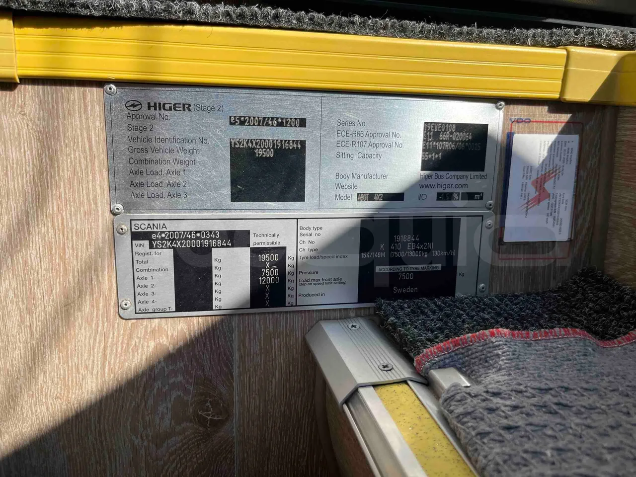 Scania Touring HD Touring HD - Euro6 - 302kW - 12.090mt - vehicle plate photo